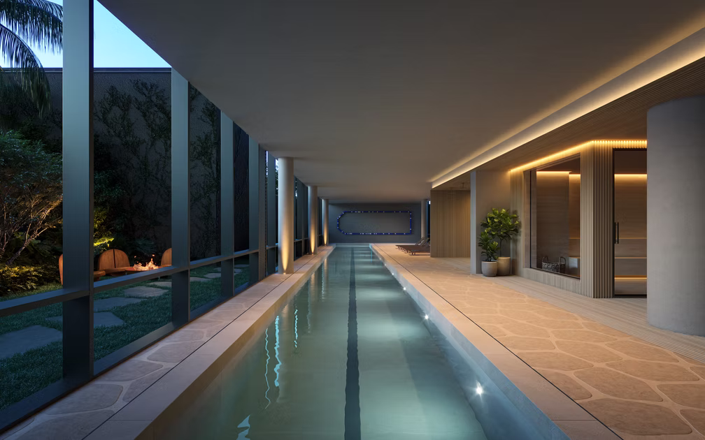Piscina coberta com raia de 25 metros e profundidade ideal para natação – TESS Brooklin