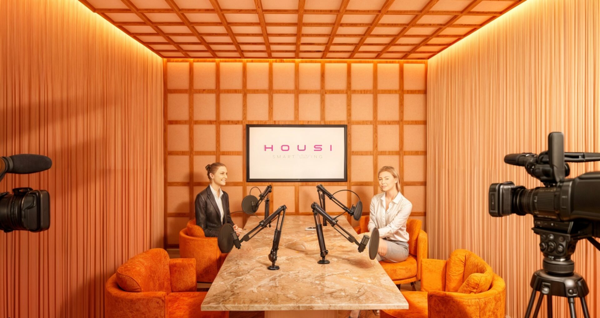 Estúdio de podcast do H Bela Cintra by Vitacon com sonorização de alta performance, iluminação cênica e ambiente moderno
