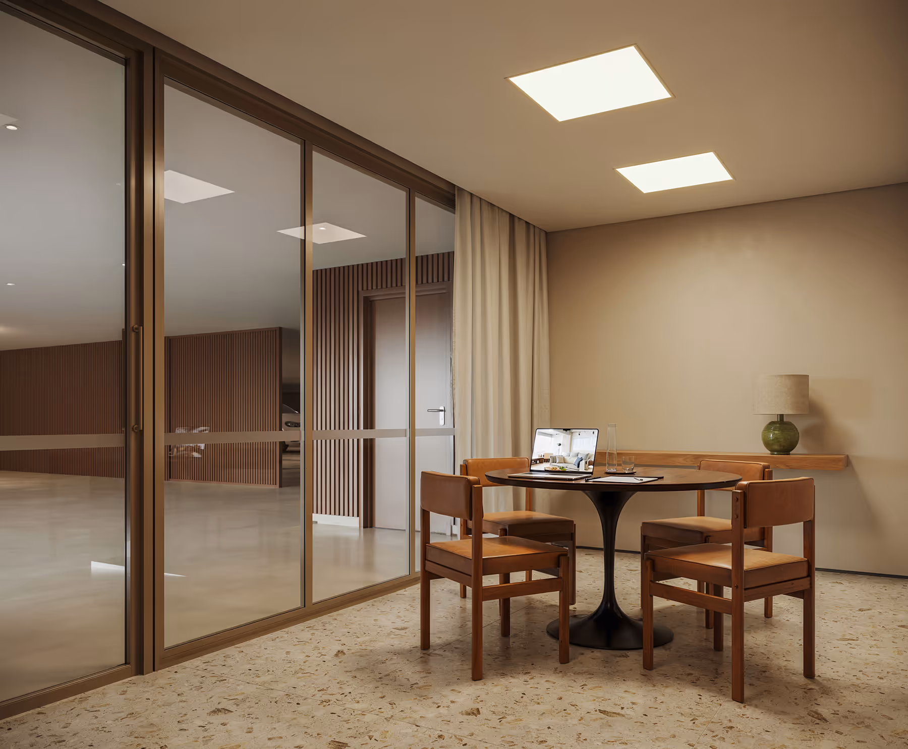 ETERNO Alma Brasileira — Sala de Reuniões — curadoria iApartamentos — Paraíso