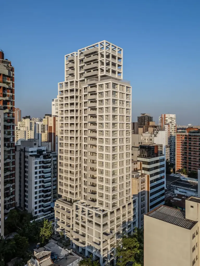 Pluri Pinheiros — Fachada Do Empreendimento Na Rua Fradique Coutinho — Curadoria Iapartamentos — Pinheiros