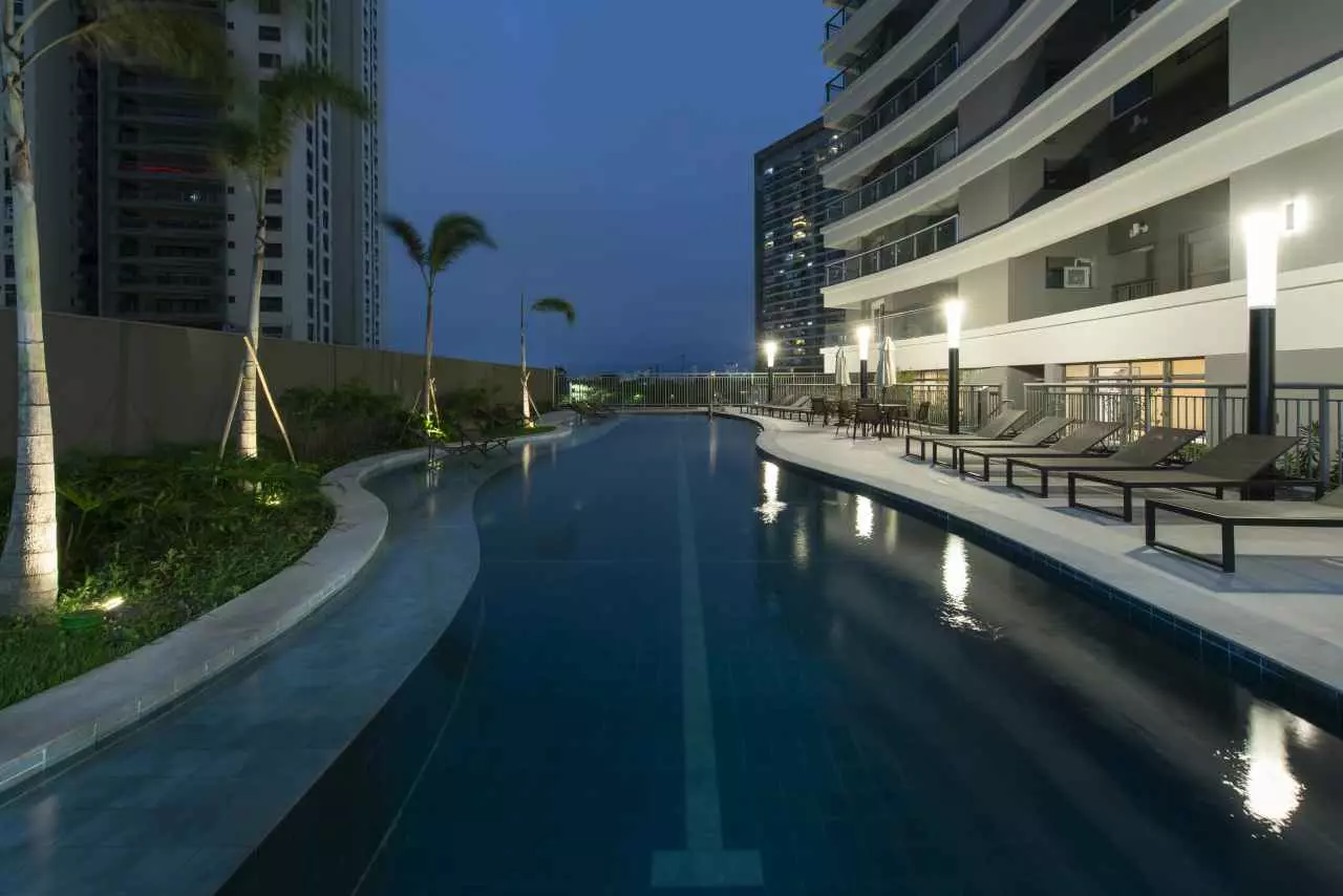 2-01-bosque-pitangueiras-jardim-das-perdizes-piscina-vista-noturna