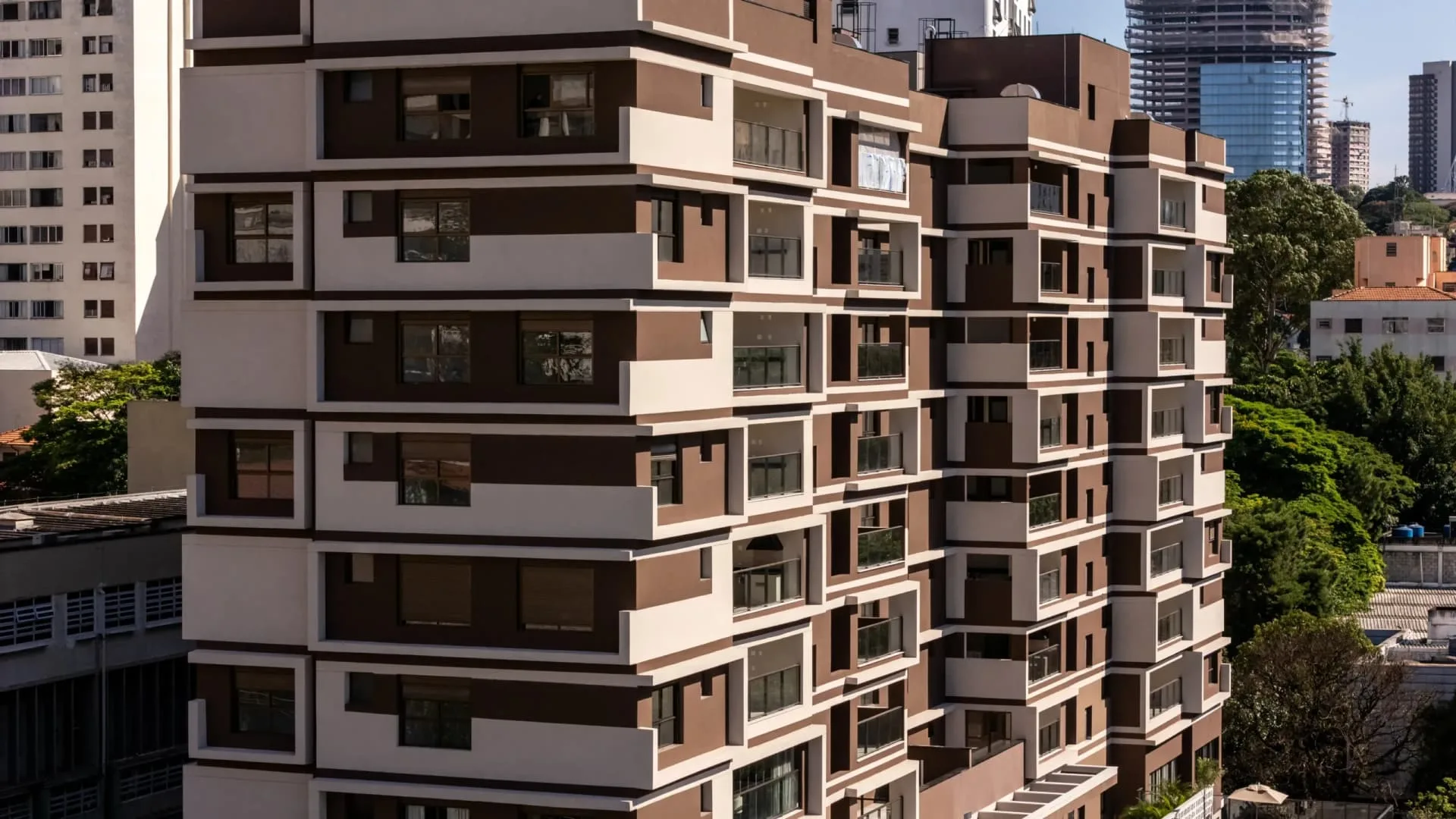 Raro Perdizes, fachada com terraços sociais, curadoria iApartamentos, Perdizes